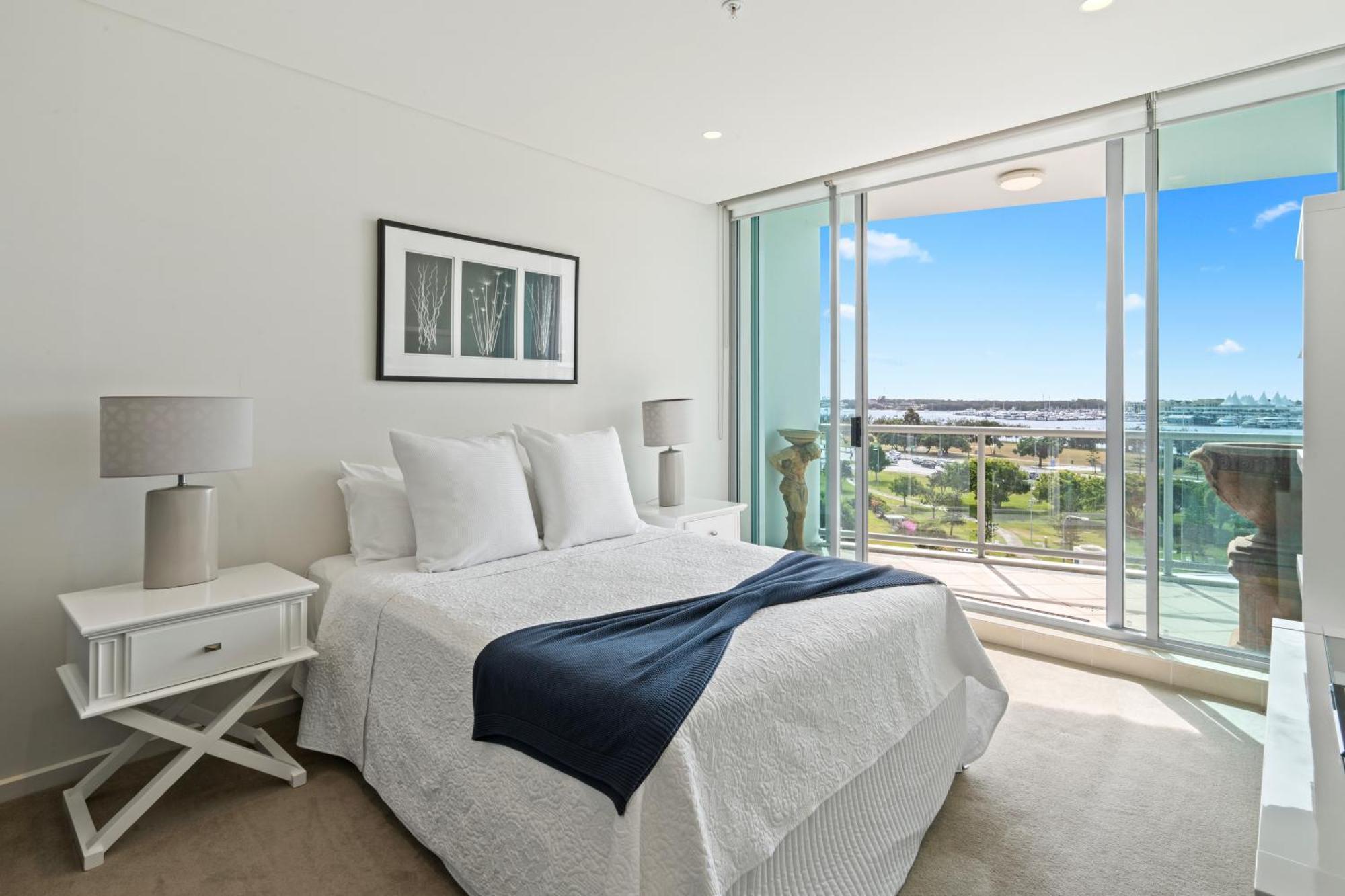 Brighton Shores Aparthotel 4*
