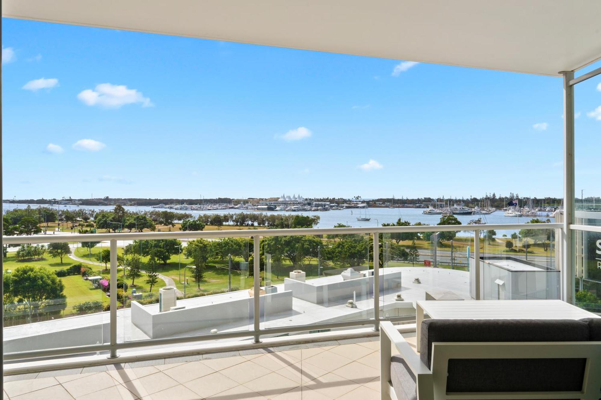 Aparthotel Brighton Shores Gold Coast