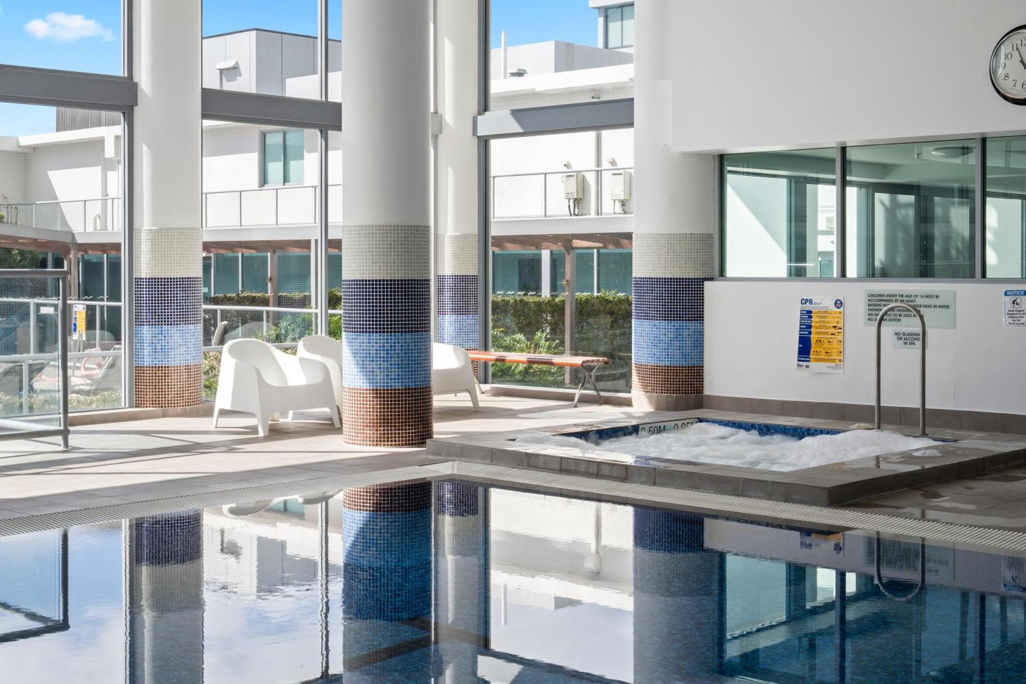 Brighton Shores 4*